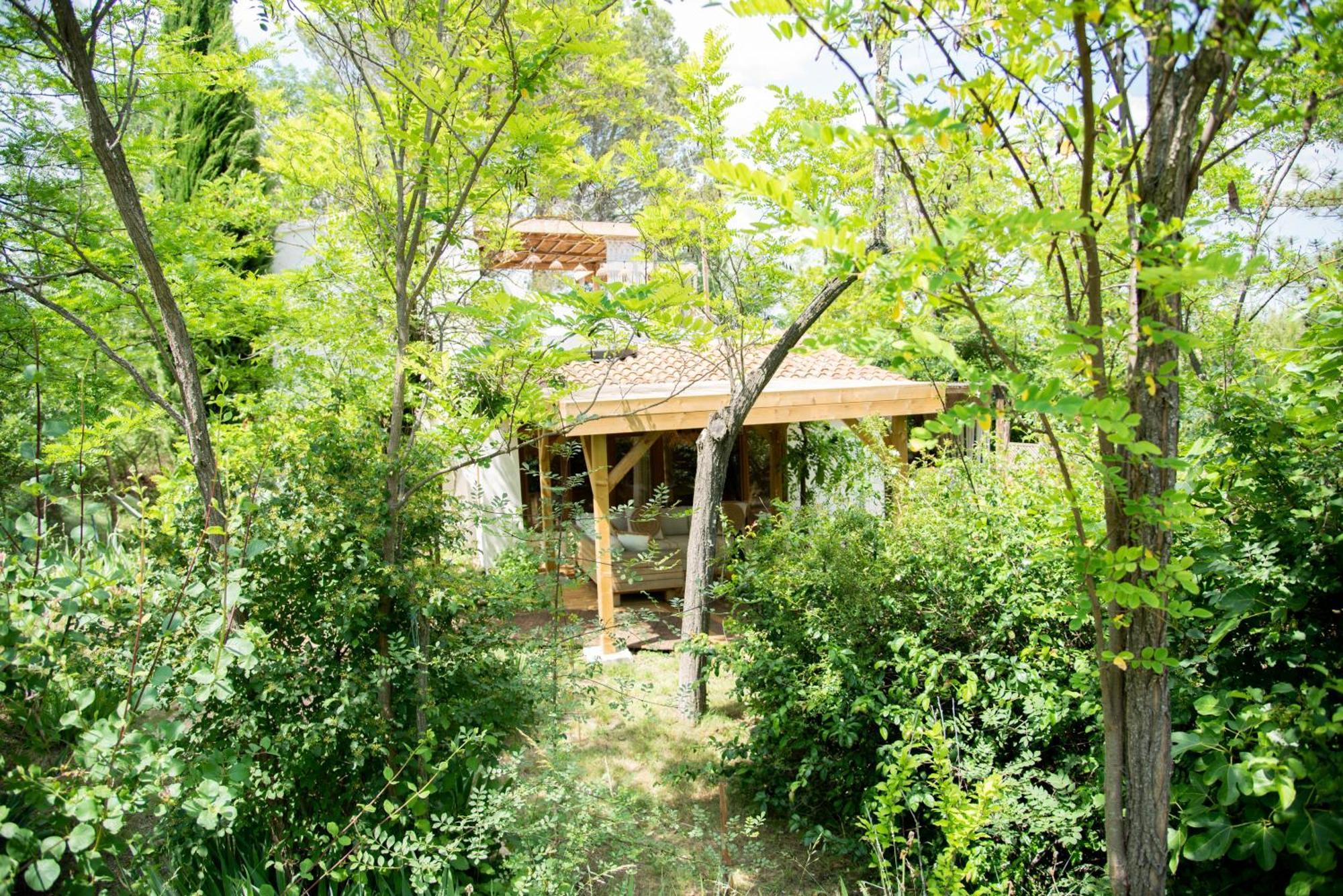 Nuitees Bohemes Bed & Breakfast Gajan  Екстериор снимка
